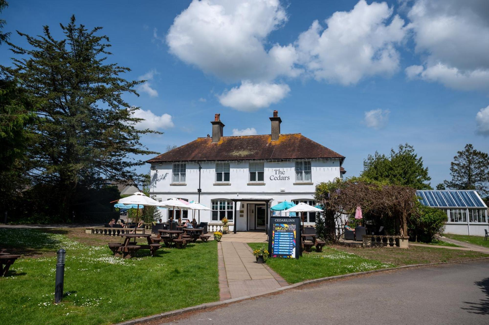 Cedars Inn By Greene King Inns Barnstaple Buitenkant foto